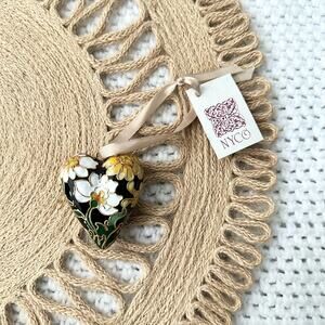 NYCO NWT Black Cloisonne White Lily Enameled Puffed Heart Ornament Ribbon